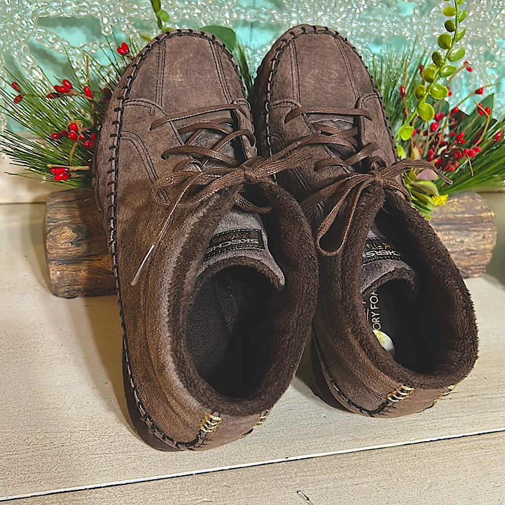 Skechers Women’s 8 Relaxed Fit Brown 🥾 Boots